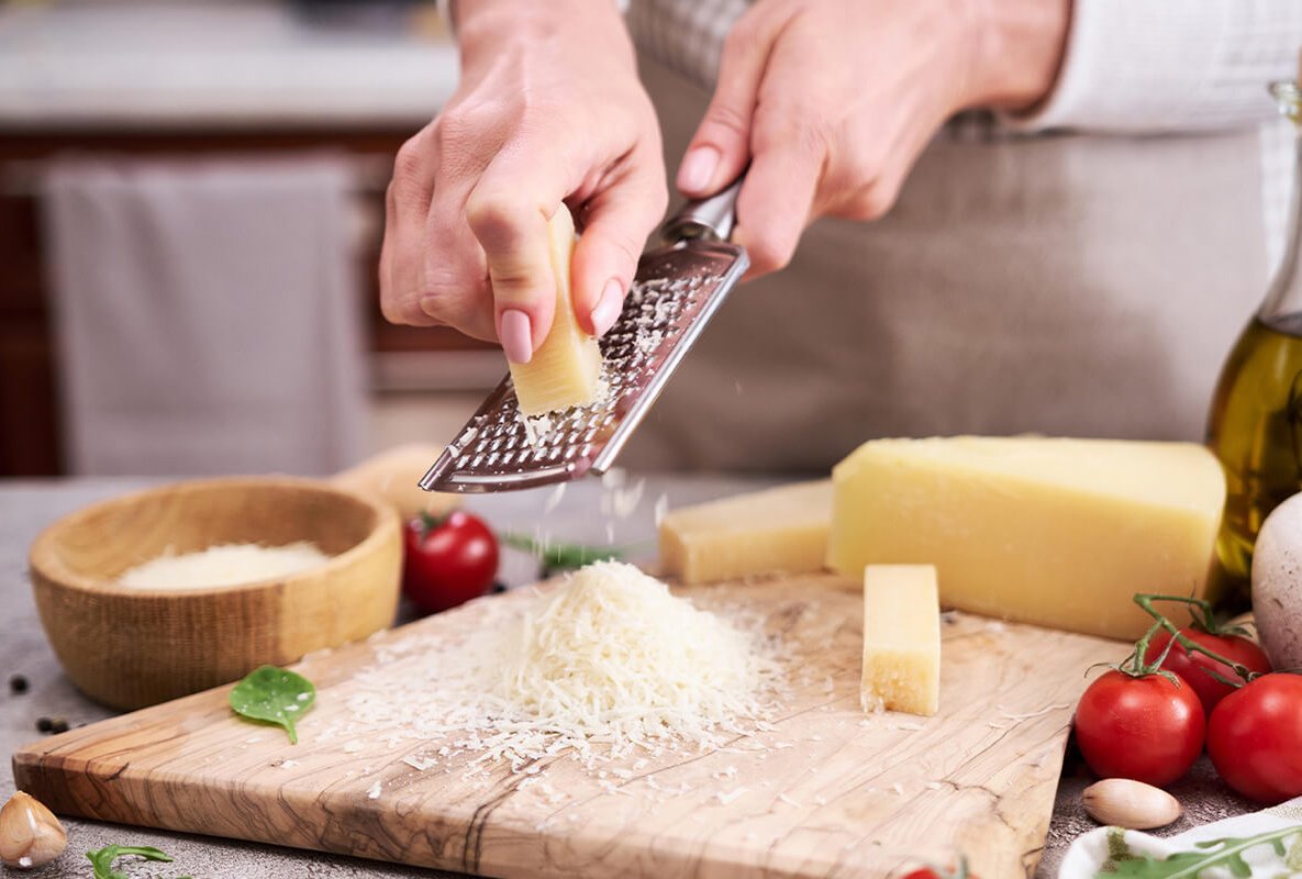 ASMO KÜCHEN Life Hack Käse reiben wie ein Profi