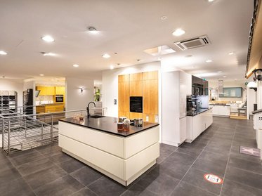 ASMO KÜCHEN GmbH Küchenstudio Neufahrn München-Nord Innenansicht