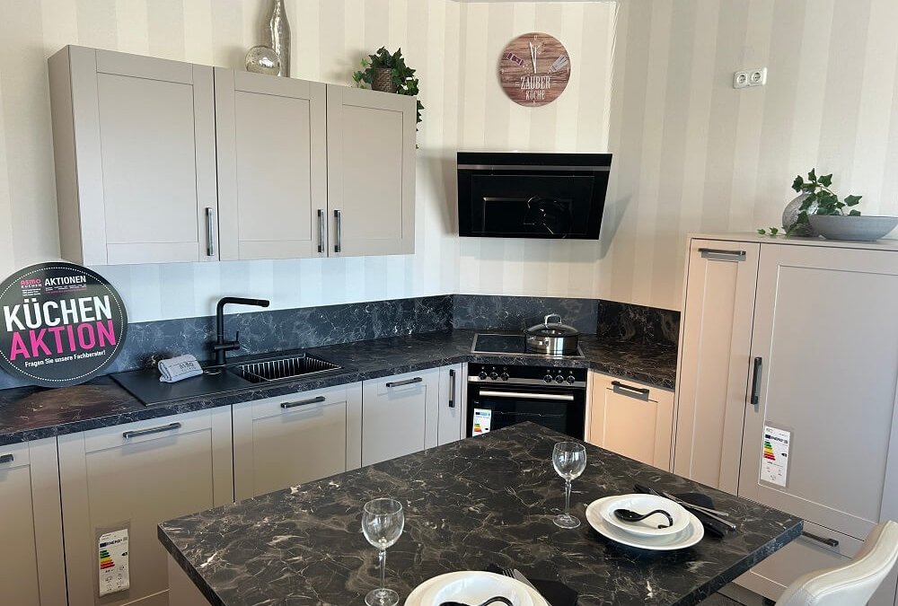 ASMO KÜCHEN Line Pro G-Küche mit Halbinsel