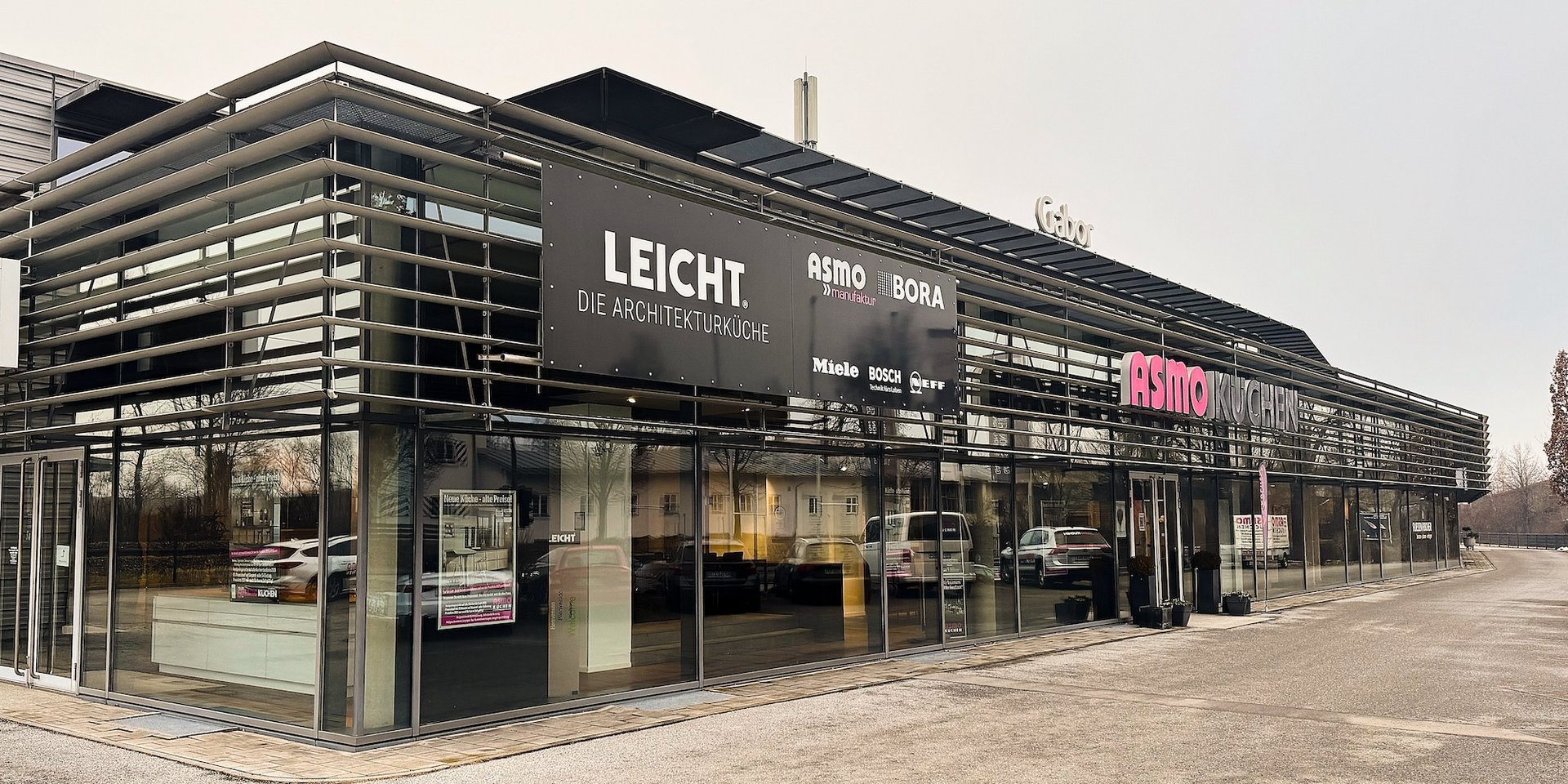 ASMO KÜCHEN Küchenstudio Raubling Rosenheim Außenansicht