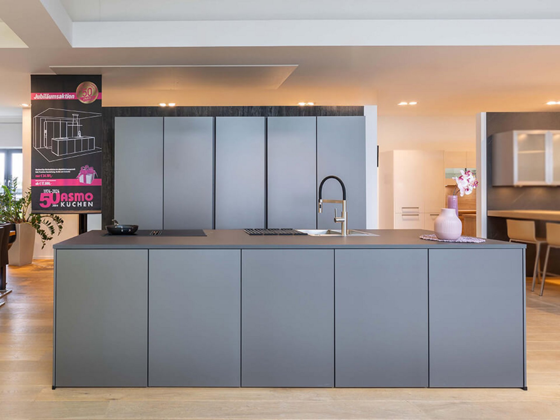 ASMO KÜCHEN - Y-Line - Profiküche, die alle Wünsche erfüllt