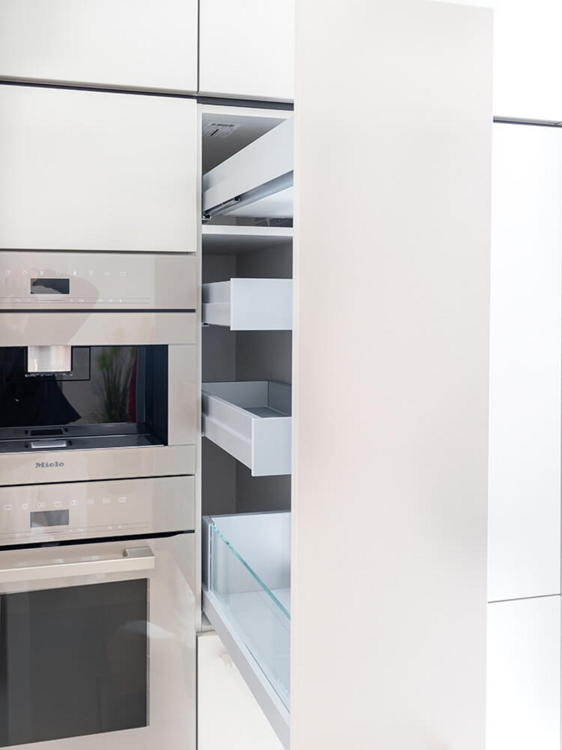 ASMO KÜCHEN Studio Freiham als Ansprechpartner für ergonomische und rückenschonende Küchenplanung